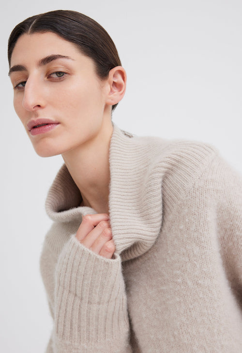 Jac+Jack Citizen Cashmere Sweater - Flaxen Beige